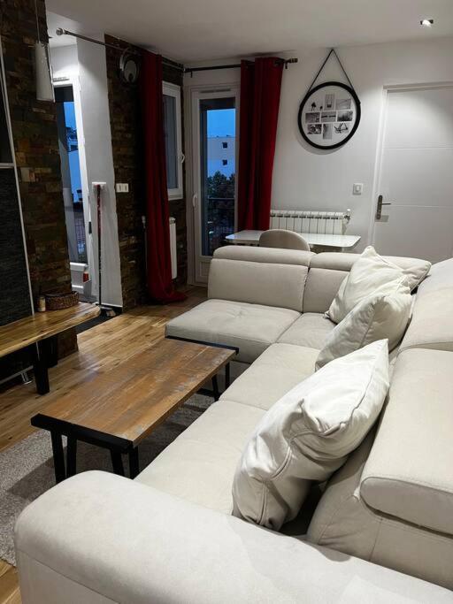 Appartement Convivial Pour Sejourner Le Kremlin-Bicêtre Exterior foto