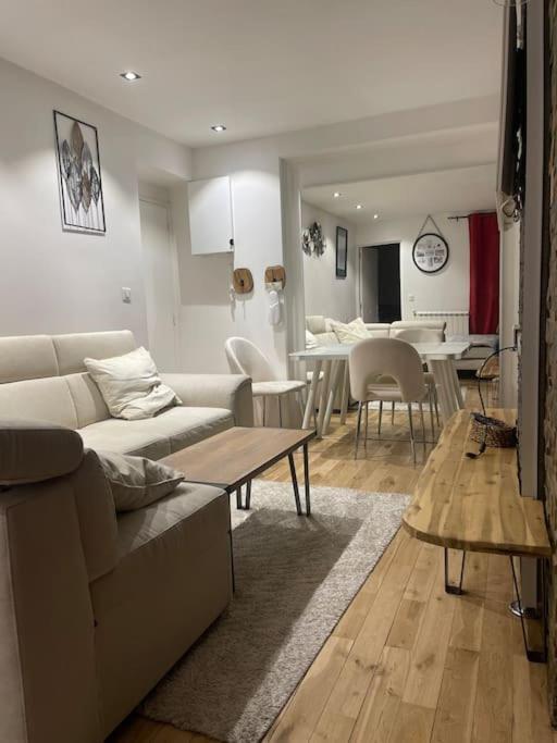 Appartement Convivial Pour Sejourner Le Kremlin-Bicêtre Exterior foto